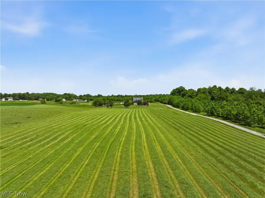 12159 Lawndell Sw Road, Navarre, OH 44662 - #3