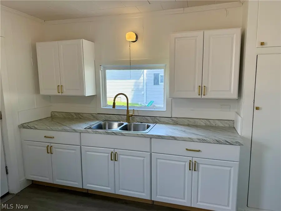 240 W Main Street, Washingtonville, OH 44490 - #2