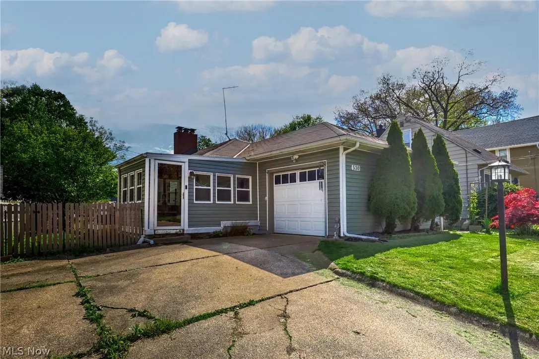 530 Keenan Avenue, Cuyahoga Falls, OH 44221 - #1