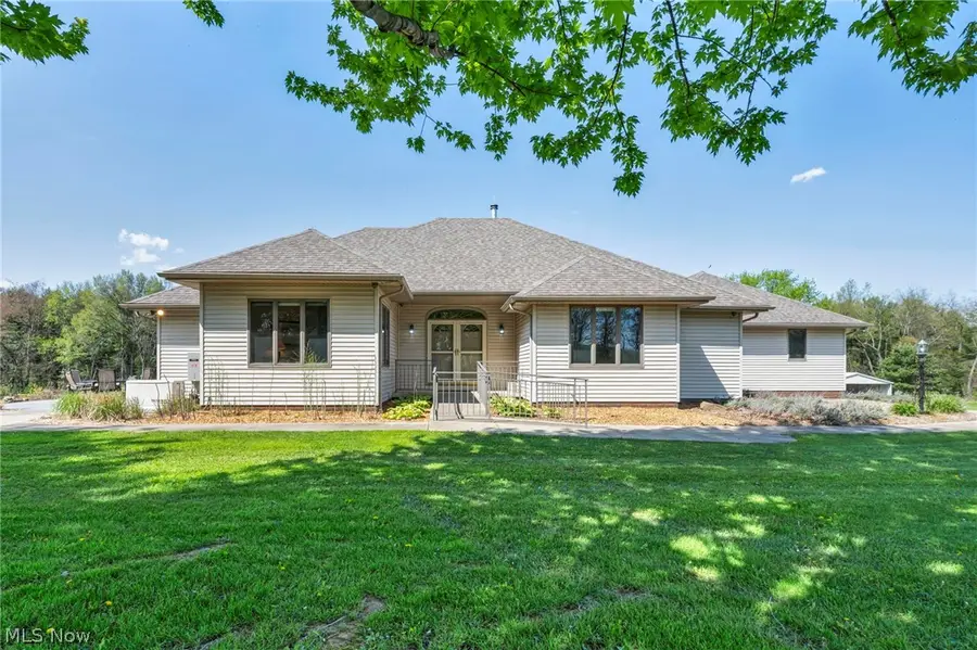 6569 Milhaven Nw Avenue, Canal Fulton, OH 44614 - #3