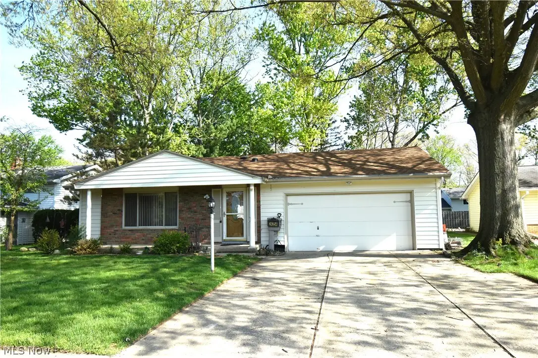24354 S Oxford Oval, North Olmsted, OH 44070 - #1