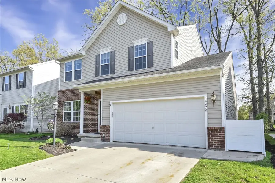 38479 Foxglen Avenue, Avon, OH 44011 - #2