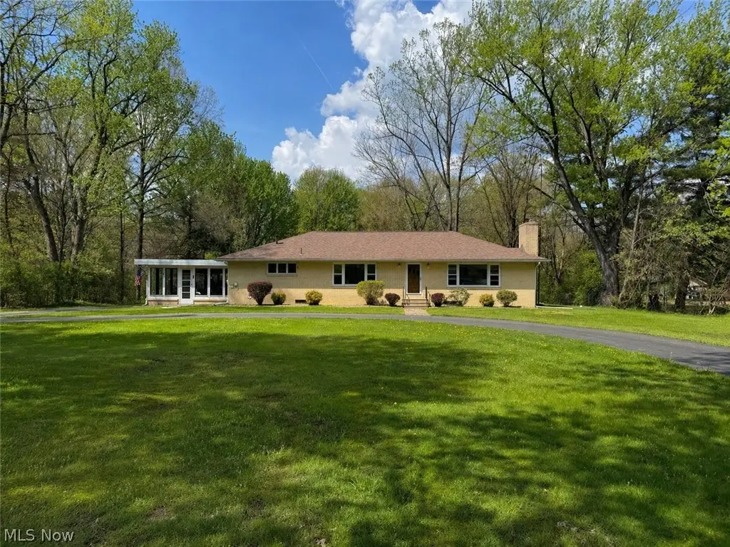 2315 Howland Wilson Road, Cortland, OH 44410 - #1