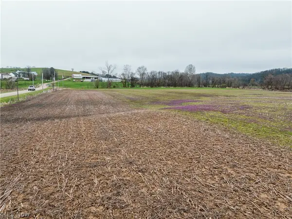 Licking Valley Road, Frazeysburg, OH 43830