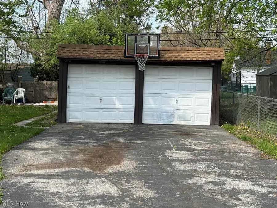 22553 Ivan Avenue, Euclid, OH 44123 - #2