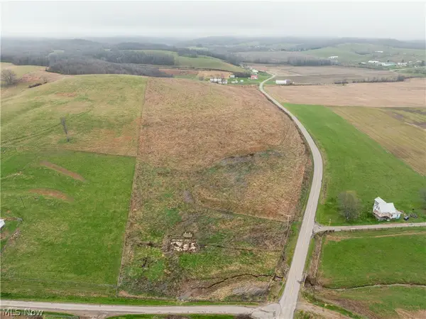 Licking Valley Road, Frazeysburg, OH 43822
