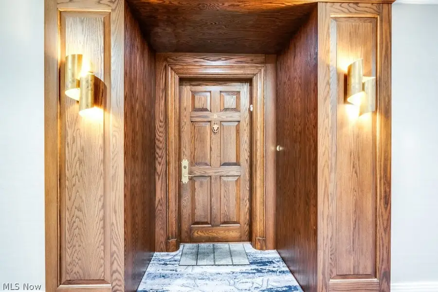 5200 Three Village Drive #3-DF, Lyndhurst, OH 44124 - #2