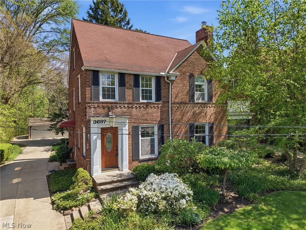 3697 Washington Boulevard, University Heights, OH 44118 - #1