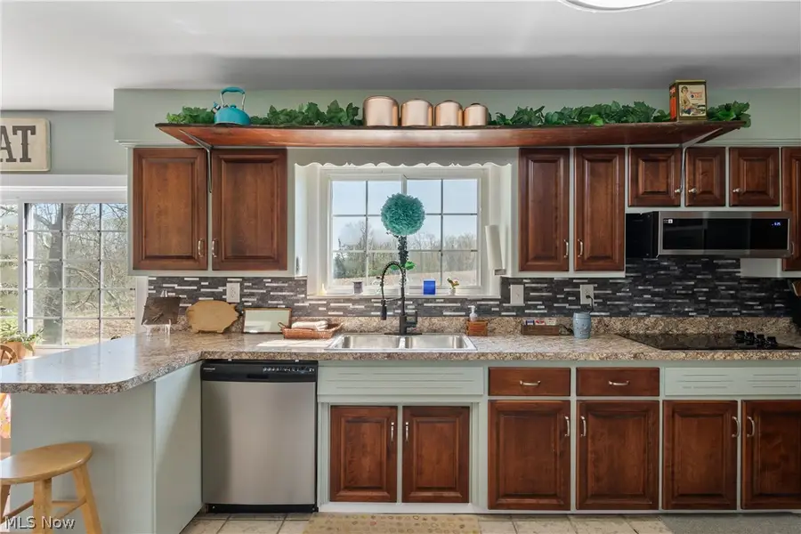 5261 Dailey Road, New Franklin, OH 44319 - #3