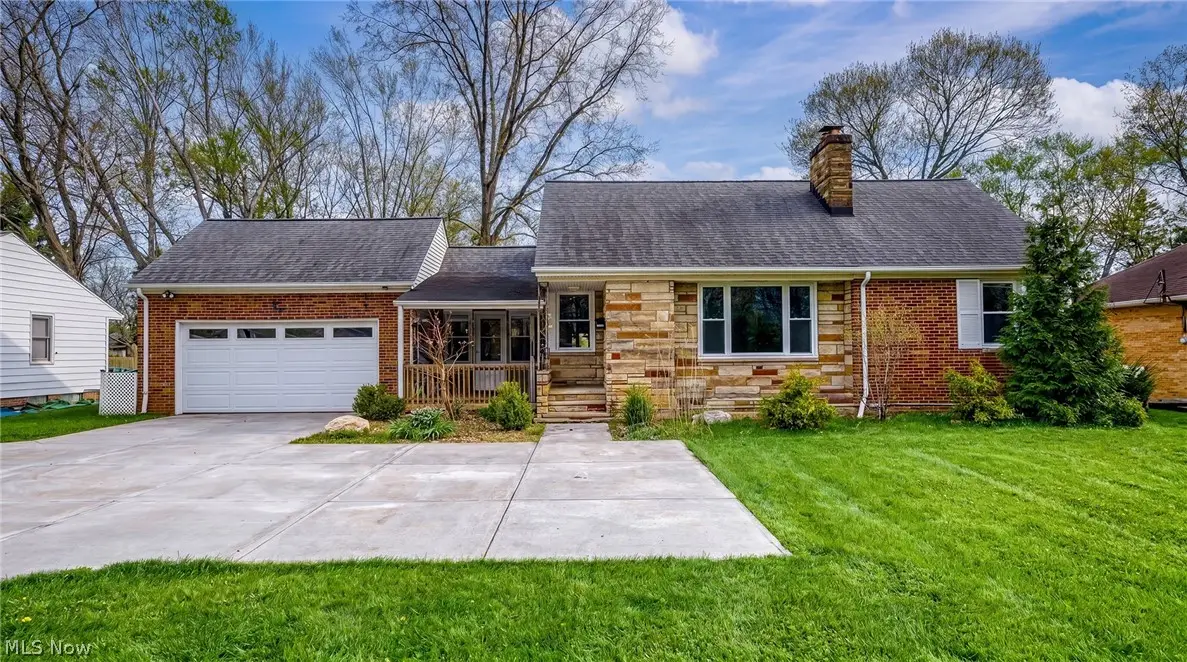 2031 W Pleasant Valley Road, Parma, OH 44134 - #1