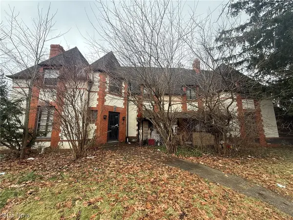 16321 Stockbridge Avenue, Cleveland, OH 44128