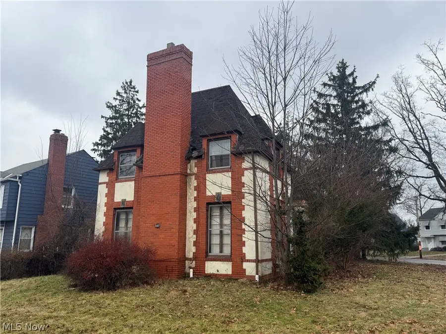 16321 Stockbridge Avenue, Cleveland, OH 44128 - #3