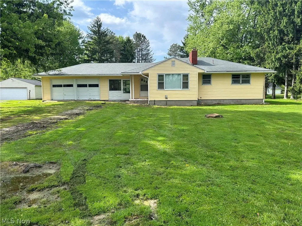 151 Durst Nw Drive, Warren, OH 44483 - #1