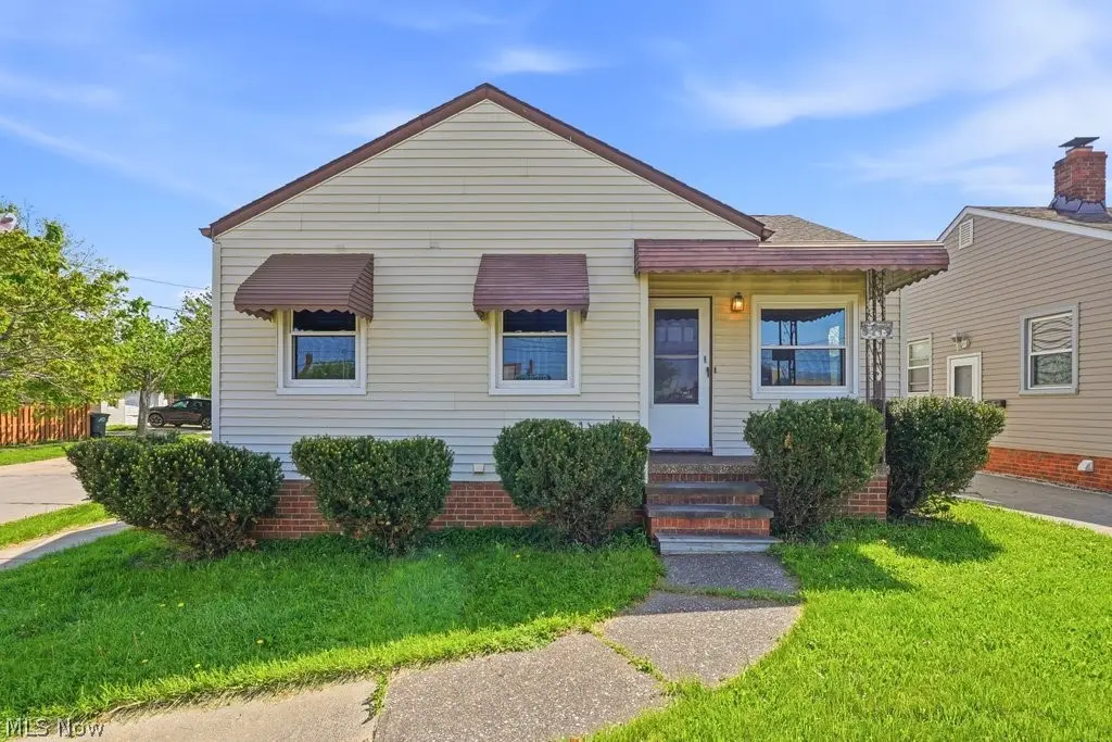 4919 Ridge Road, Brooklyn, OH 44144 - #1