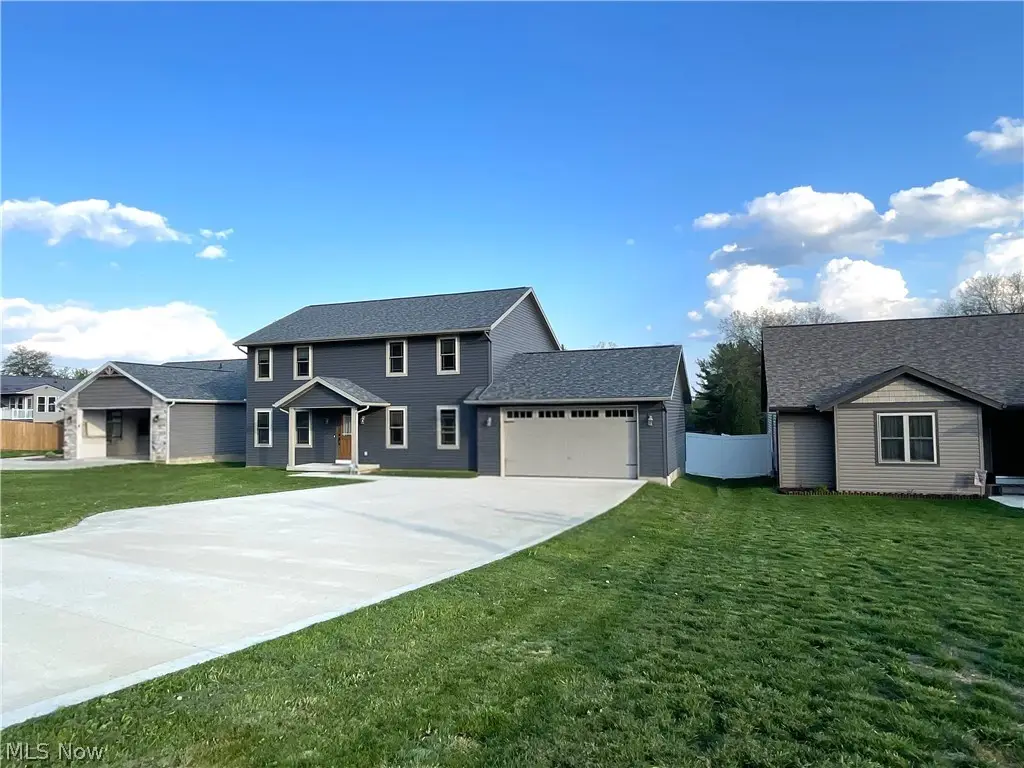 234 E Ohio Avenue, Dover, OH 44622 - #1