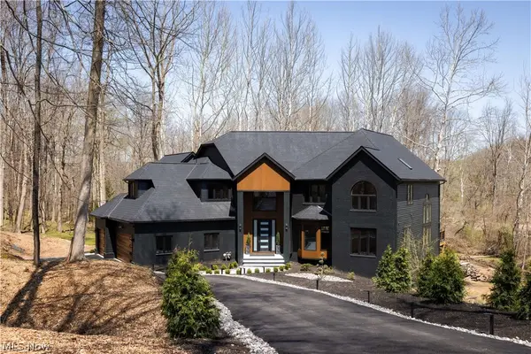 6100 Loch Lomond Court, Solon, OH 44139