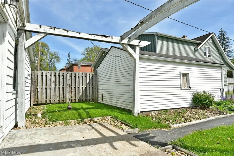 190 Meadowbrook Avenue, Youngstown, OH 44512 - #3