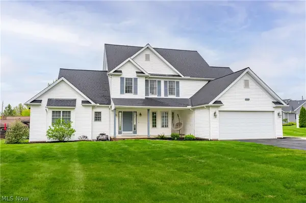 30 Pine Villa Trail #5, Aurora, OH 44202