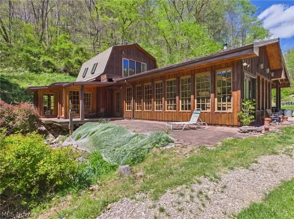 1000 Coon Fork Road, Arnoldsburg, WV 25234