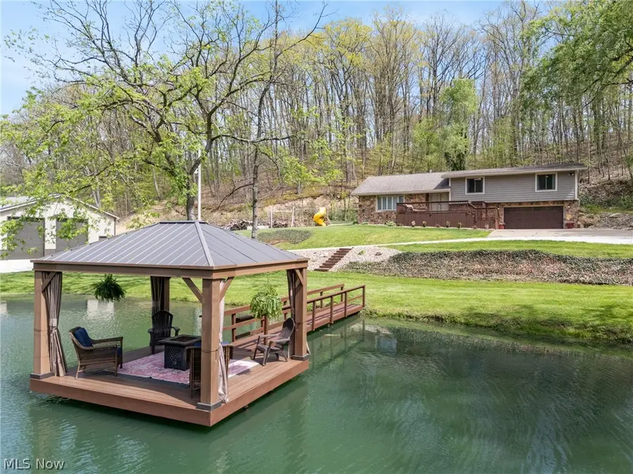 3256 Salineville Ne Road, Carrollton, OH 44615 - #2