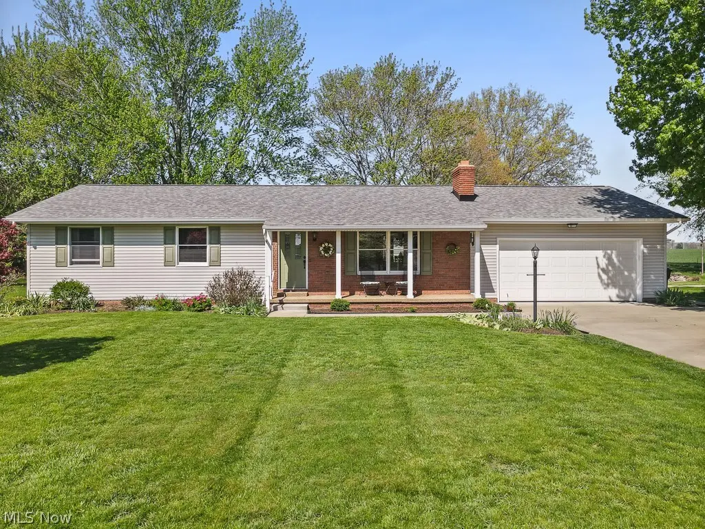 14281 Wade Ne Drive, Hartville, OH 44632 - #1