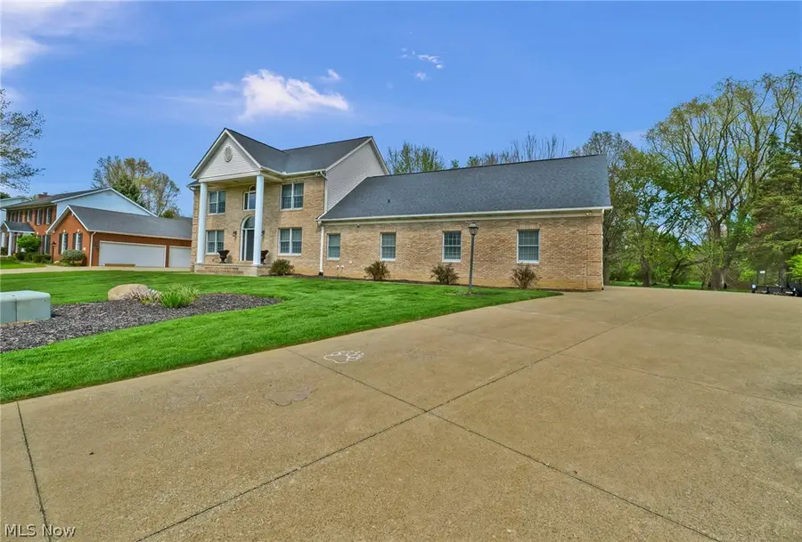 6172 Margate Nw Avenue, Canton, OH 44718 - #2