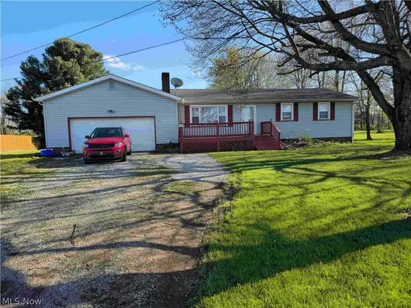 15390 Cenfield Ne Street, Alliance, OH 44601