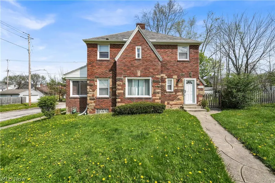 17303 Invermere Avenue, Cleveland, OH 44128 - #2