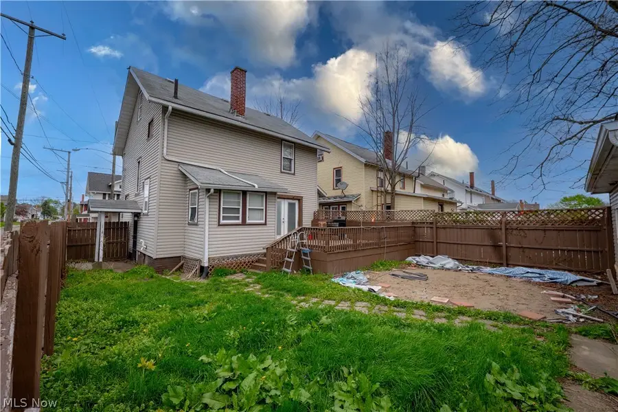 2322 9th Nw Street, Canton, OH 44708 - #2