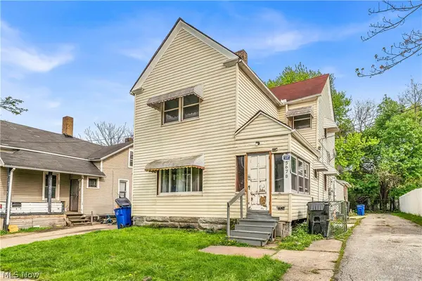 5678 Hamlet Avenue, Cleveland, OH 44127