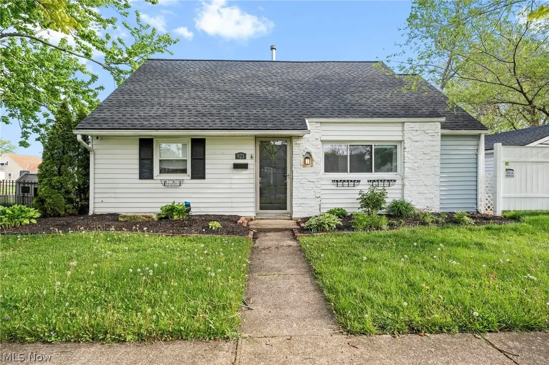 921 Euclid Avenue, Lorain, OH 44052 - #1