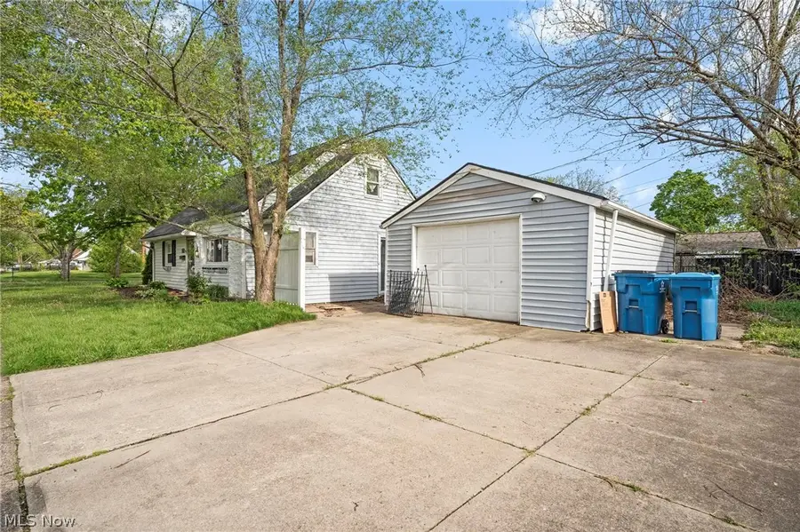 921 Euclid Avenue, Lorain, OH 44052 - #2