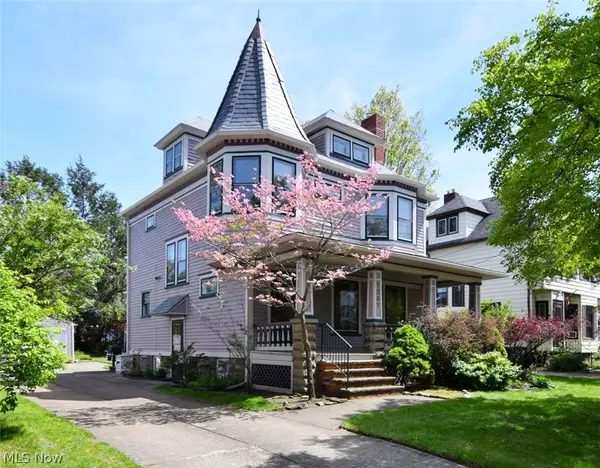 1257 Giel Avenue, Lakewood, OH 44107