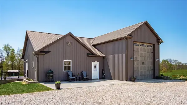 2967 Opera Road, Mount Perry, OH 43760