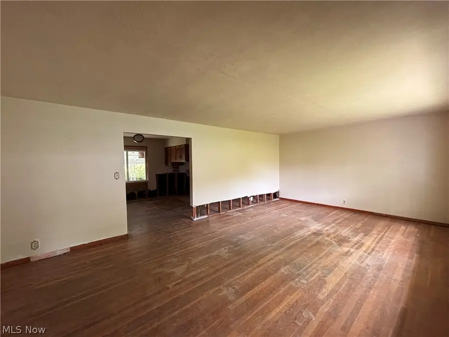 4672 Veterans Boulevard, New Cumberland, WV 26047 - #2