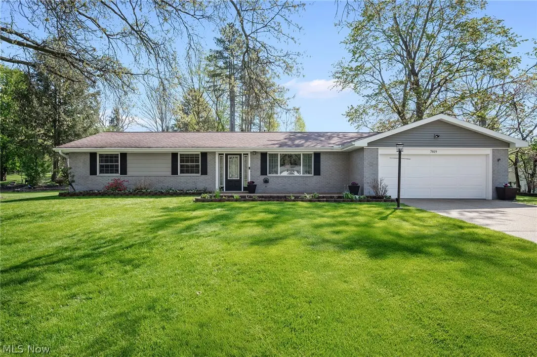 7819 Glenn Allen Drive, Sagamore Hills, OH 44067 - #1