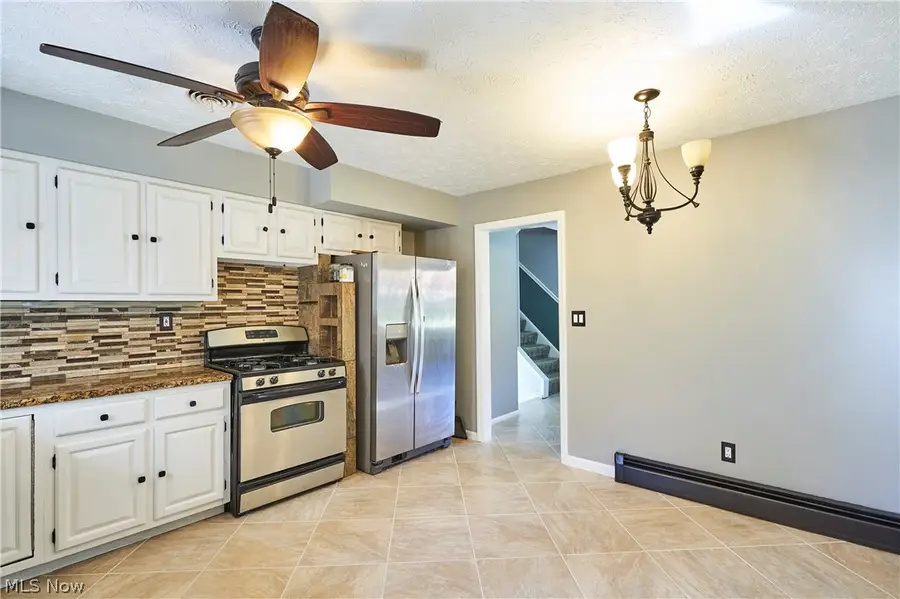 8585 Carmichael Drive, Chesterland, OH 44026 - #3