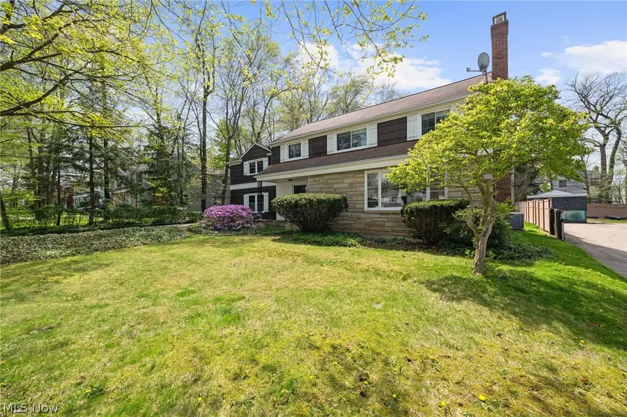 1132 Brainard Road, Lyndhurst, OH 44124 - #3