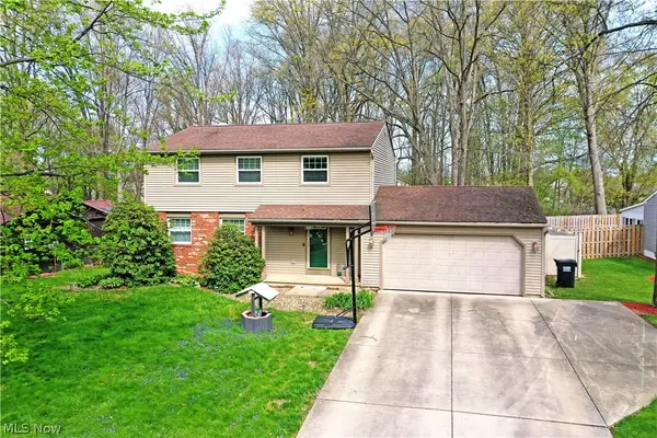 1323 Cedarwood Drive, Mineral Ridge, OH 44440