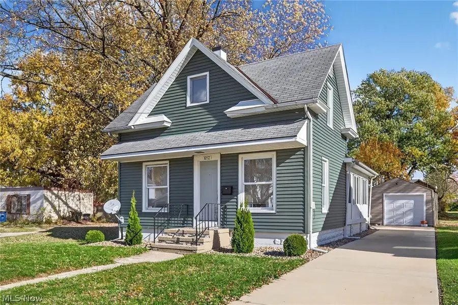 612 Thayer Avenue, Ashtabula, OH 44004 - #2