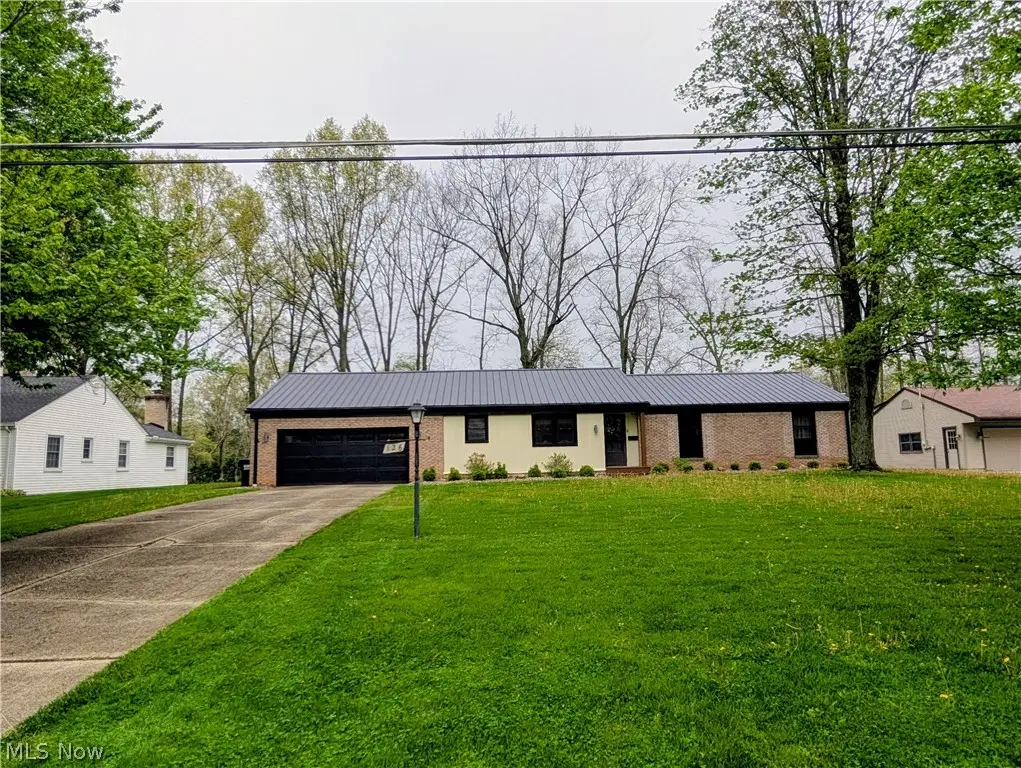126 Garwood Drive, Canfield, OH 44406 - #1