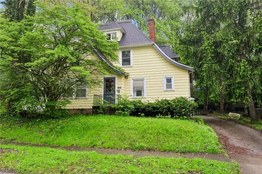 3590 Woodridge Road, Cleveland Heights, OH 44121 - #1