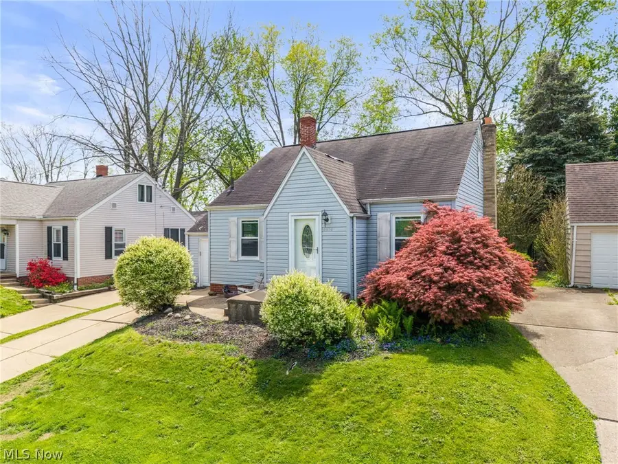 4238 20th Nw Street, Canton, OH 44708 - #3