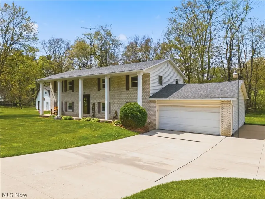 6195 Breezehill Sw Road, East Sparta, OH 44626 - #3