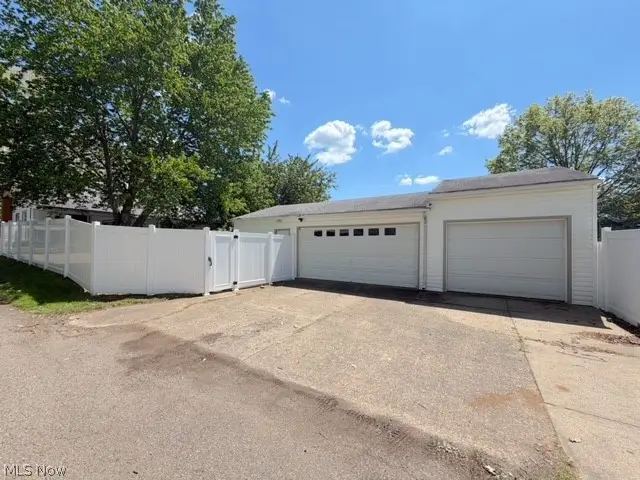 1016 Union Nw Avenue, New Philadelphia, OH 44663 - #3
