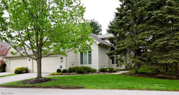22 Waterford Lane, Beachwood, OH 44122