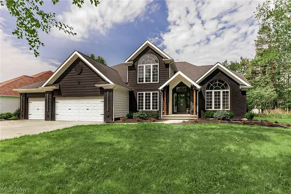 5690 Hartshire Drive, Willoughby, OH 44094