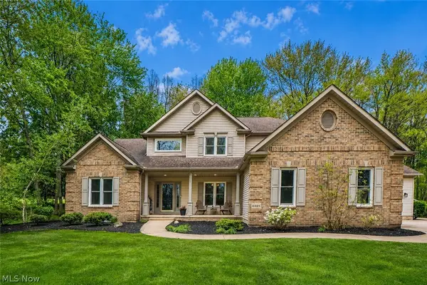 6385 Sylvian Nw Street, North Canton, OH 44720