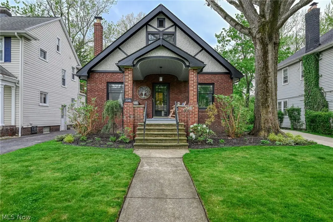 3346 E Fairfax Rd, Cleveland Heights, OH 44118 - #1