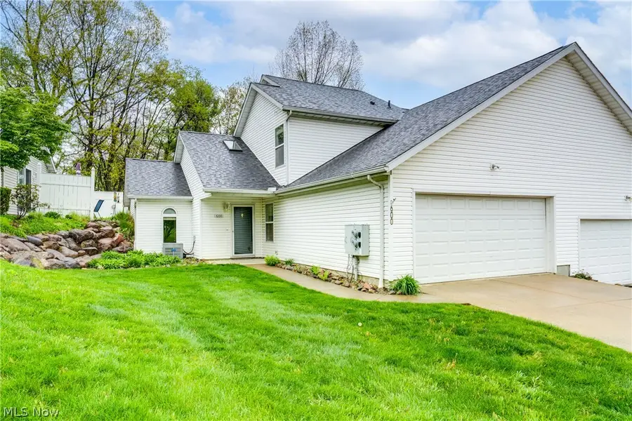 600 Hilltop Terrace, Tallmadge, OH 44278 - #2